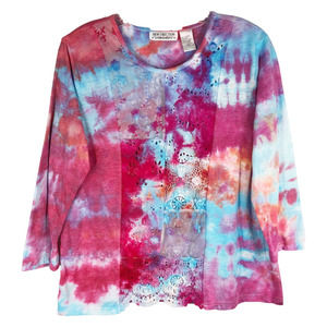 Patchwork Paradise New Directions Medium Top Tie Dye Embroidered Pink Blue 552‎